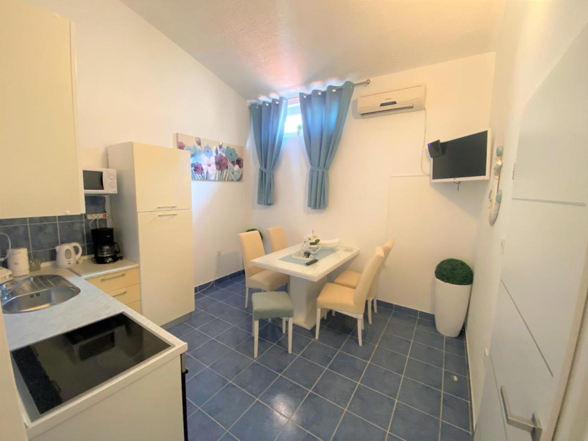 Apartment Sea Макарска Экстерьер фото